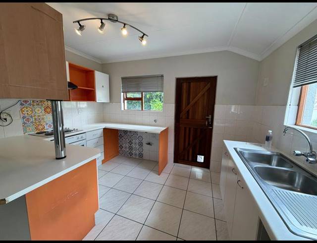 3 BEDROOM CLUSTER FOR SALE IN DOUGLASDALE